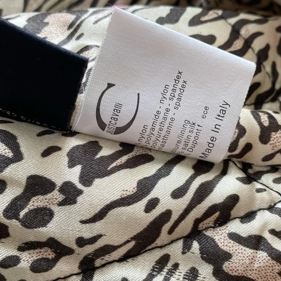 Just Cavalli quilted coat, off white, marked XL, but it’s a Medium - Picture 7 of 8